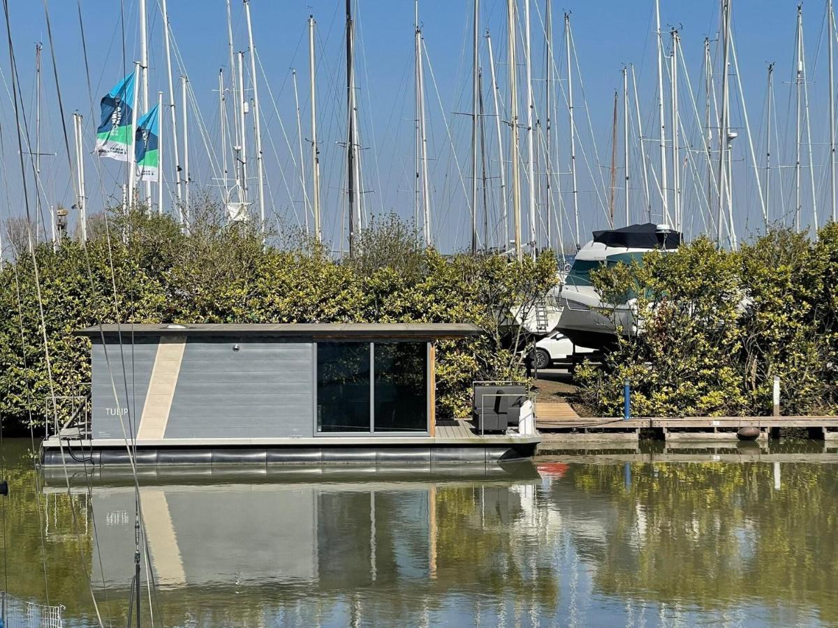 Waterfront Houseboat Near The Centre Hotel Monnickendam Kültér fotó