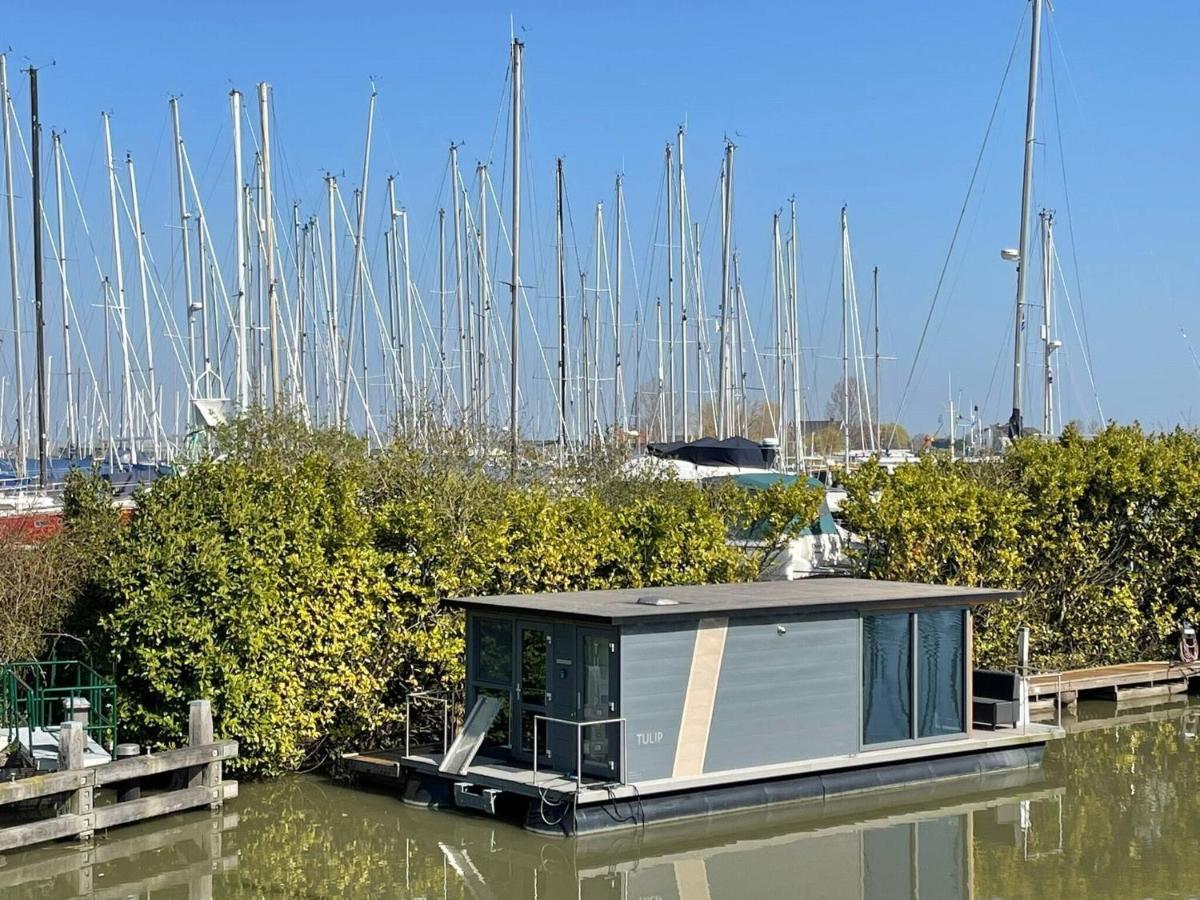 Waterfront Houseboat Near The Centre Hotel Monnickendam Kültér fotó